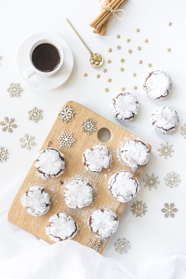 Chocolate Amaretti Christmas Cookies - The Tasteful Kitchen